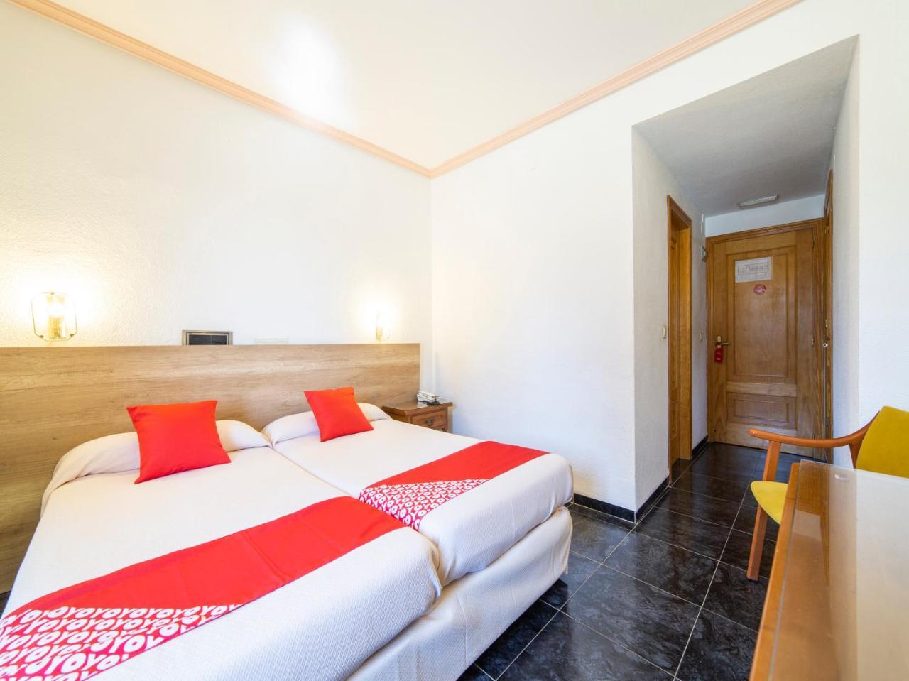 Hotel El Prado By Vivere Stays Carrascosa del Campo Kültér fotó