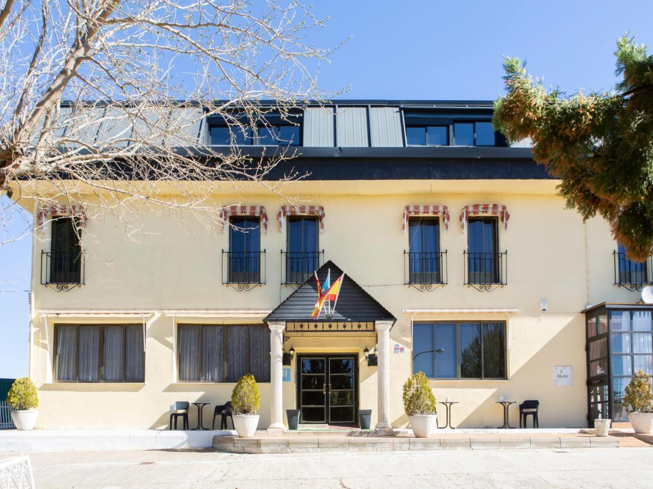 Hotel El Prado By Vivere Stays Carrascosa del Campo Kültér fotó